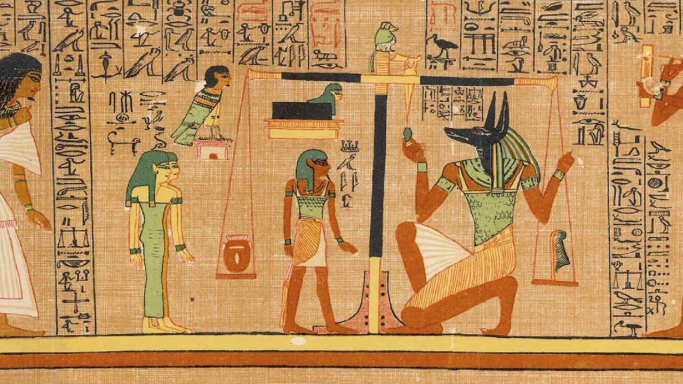 Antik sanat, eski Çin, Hindistan, Mezopotamya, İran, Filistin, Mısır, Yunanistan ve Roma gibi farklı yazı biçimlerine sahip eski toplumların gelişmiş kültürleri tarafından üretilen birçok sanat türünü ifade eder.