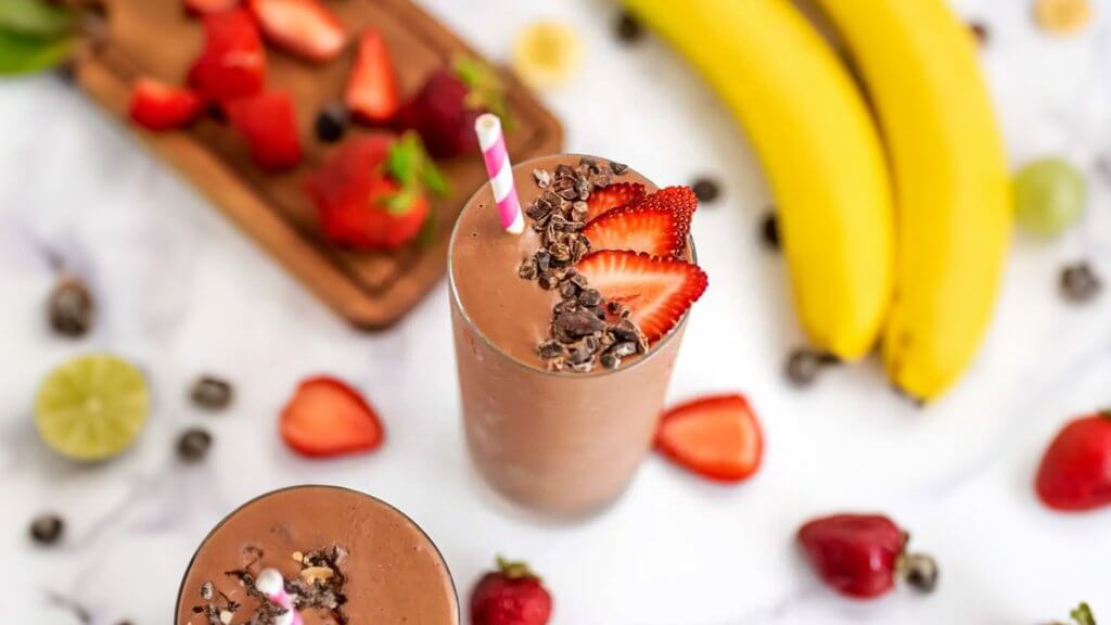 11 Meyve Smoothie Tarifi - Sağlıklı Kahvaltınıza Güç Katın