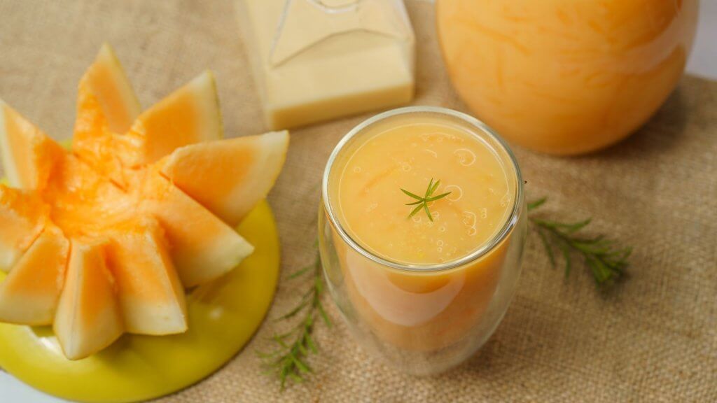 11 Meyve Smoothie Tarifi - Sağlıklı Kahvaltınıza Güç Katın