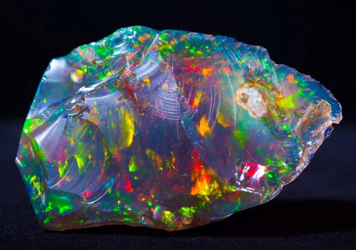 Dünyanın En Pahalı Opal Taşı Flame Queen Opal