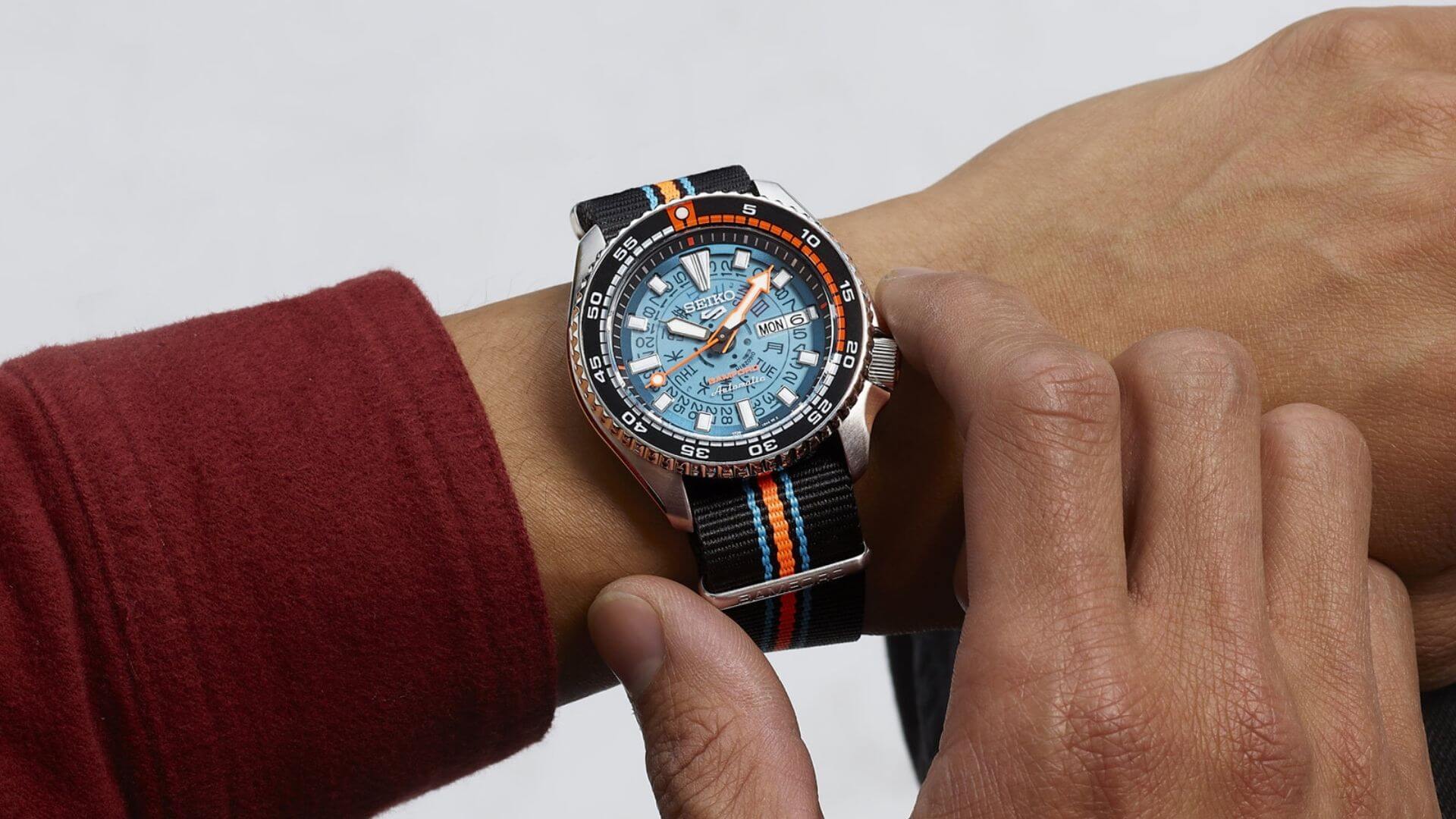 Bamford Retro Fütüristik Seiko 5 Sports Saat