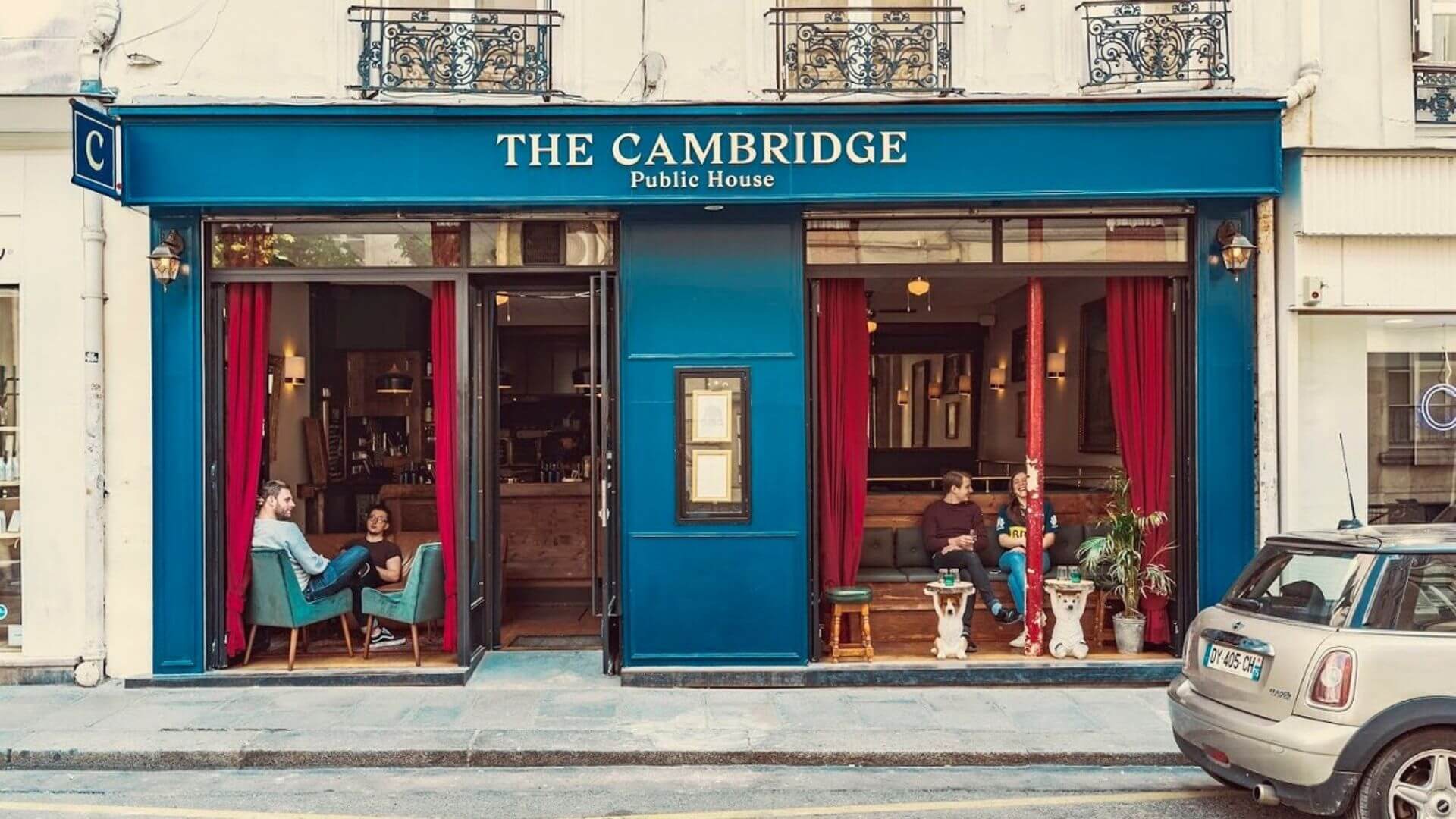 The Cambridge Public House (Paris)