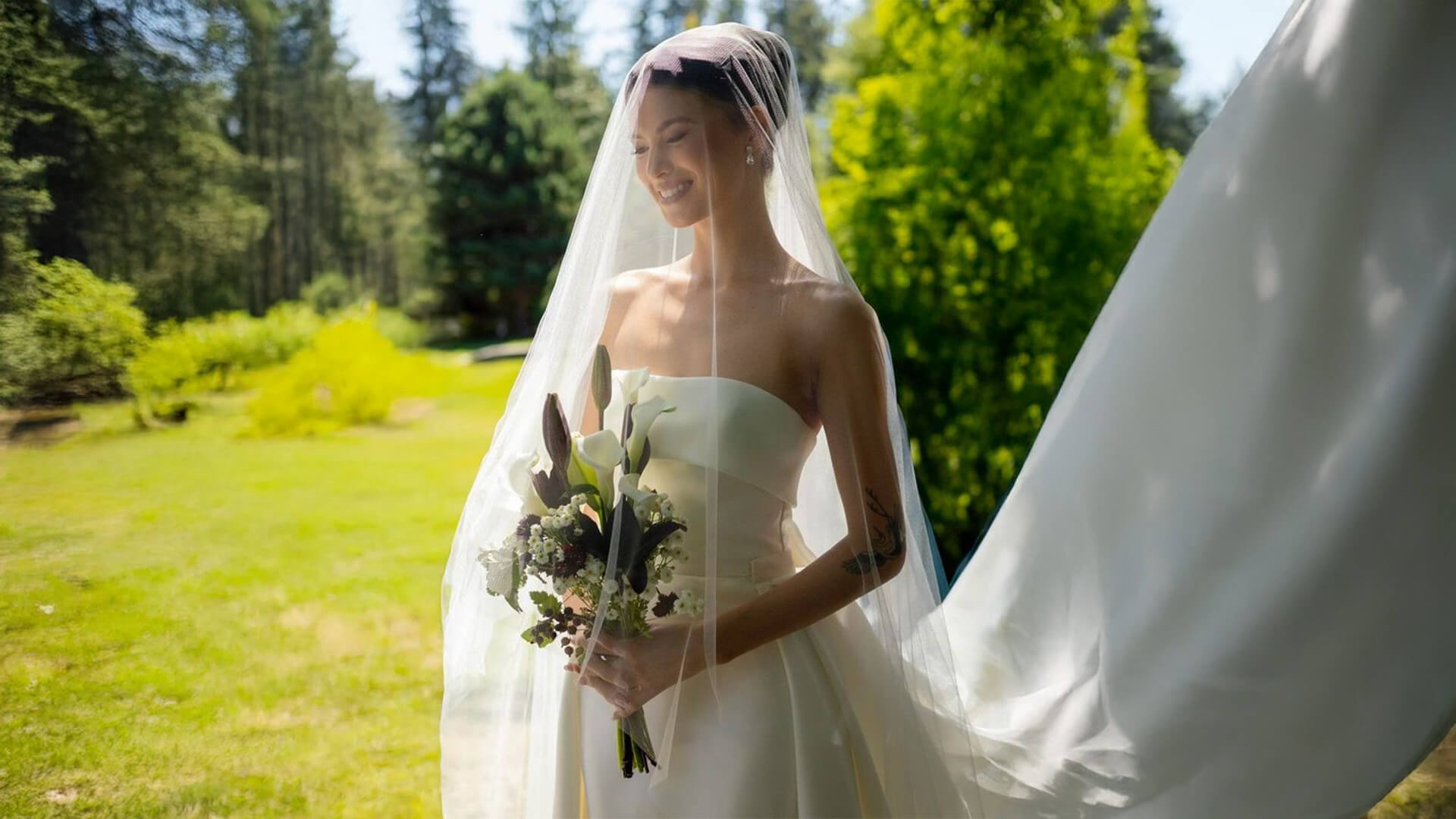 Yüz Duvaklı Blusher