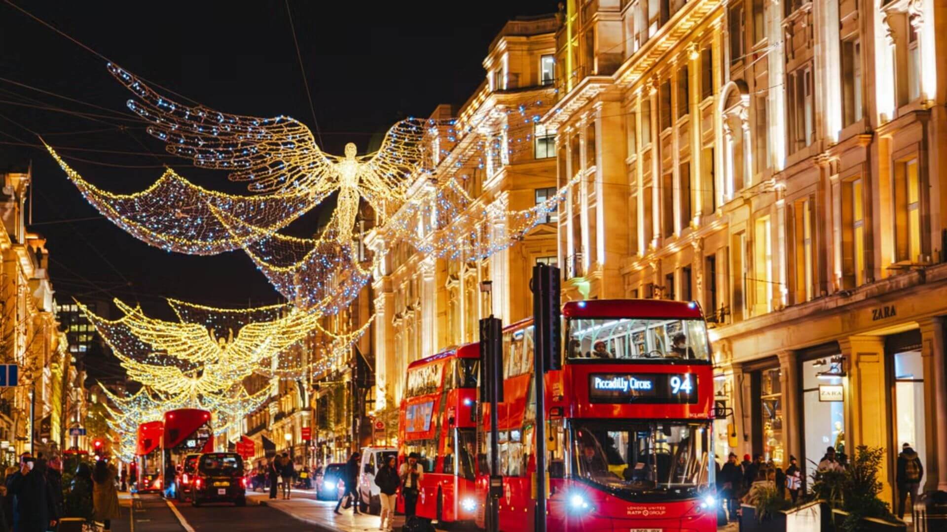 Londra'da Yılbaşı Regent Caddesi Gece Görüntüsü
