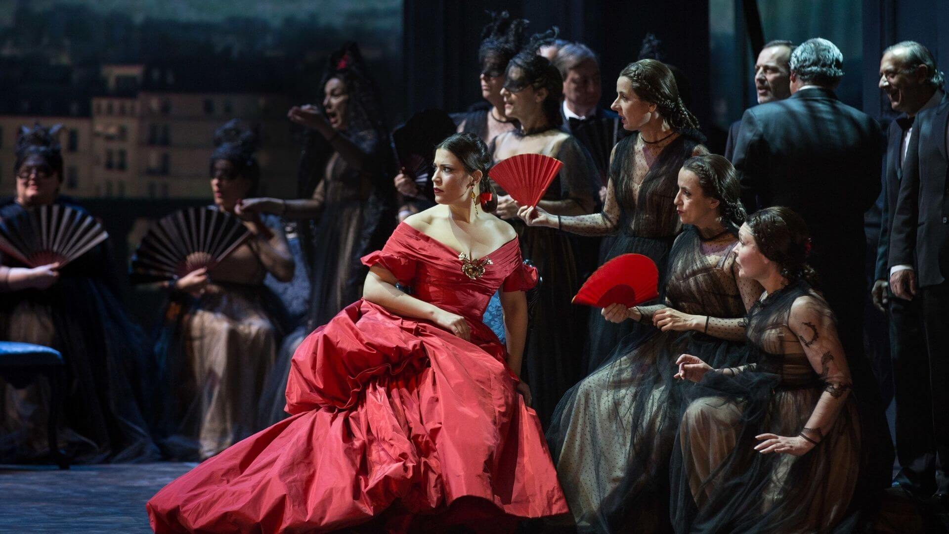 Valentino Garavani Modanın Son İmparatoru Hayatı Ve Mirası