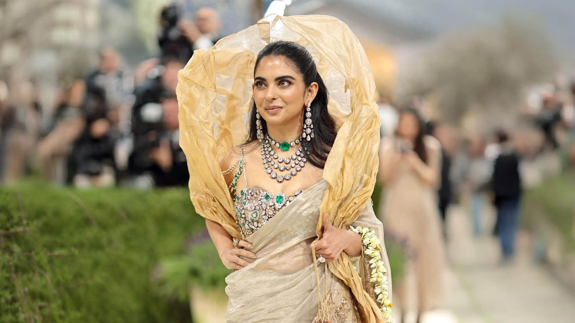 Met Gala 2026 Kırmızı Halı Mücevherleri Gecenin Gerçek Yıldızlarıydı