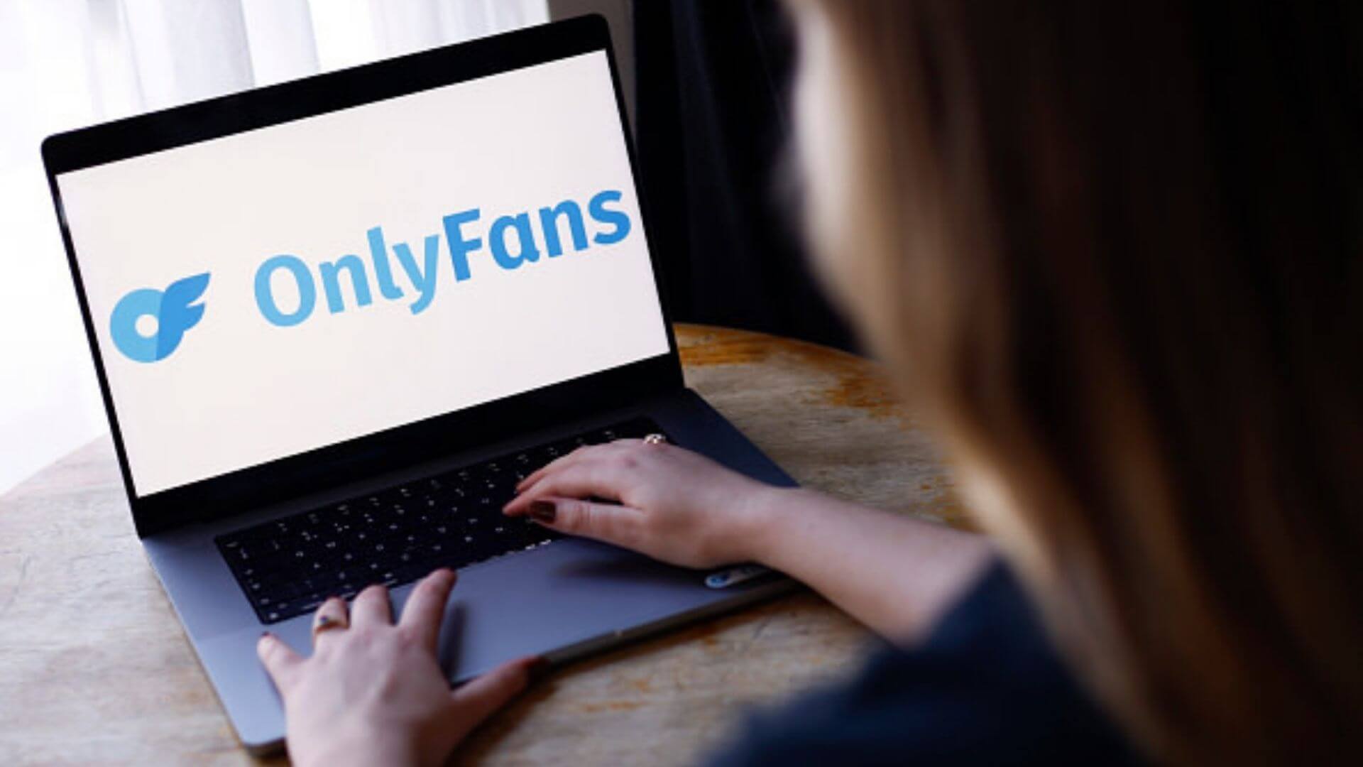 Yaratıcı Ekonomi Nedir? OnlyFans, Abonelik Modeli ve 2026 Gerçekleri