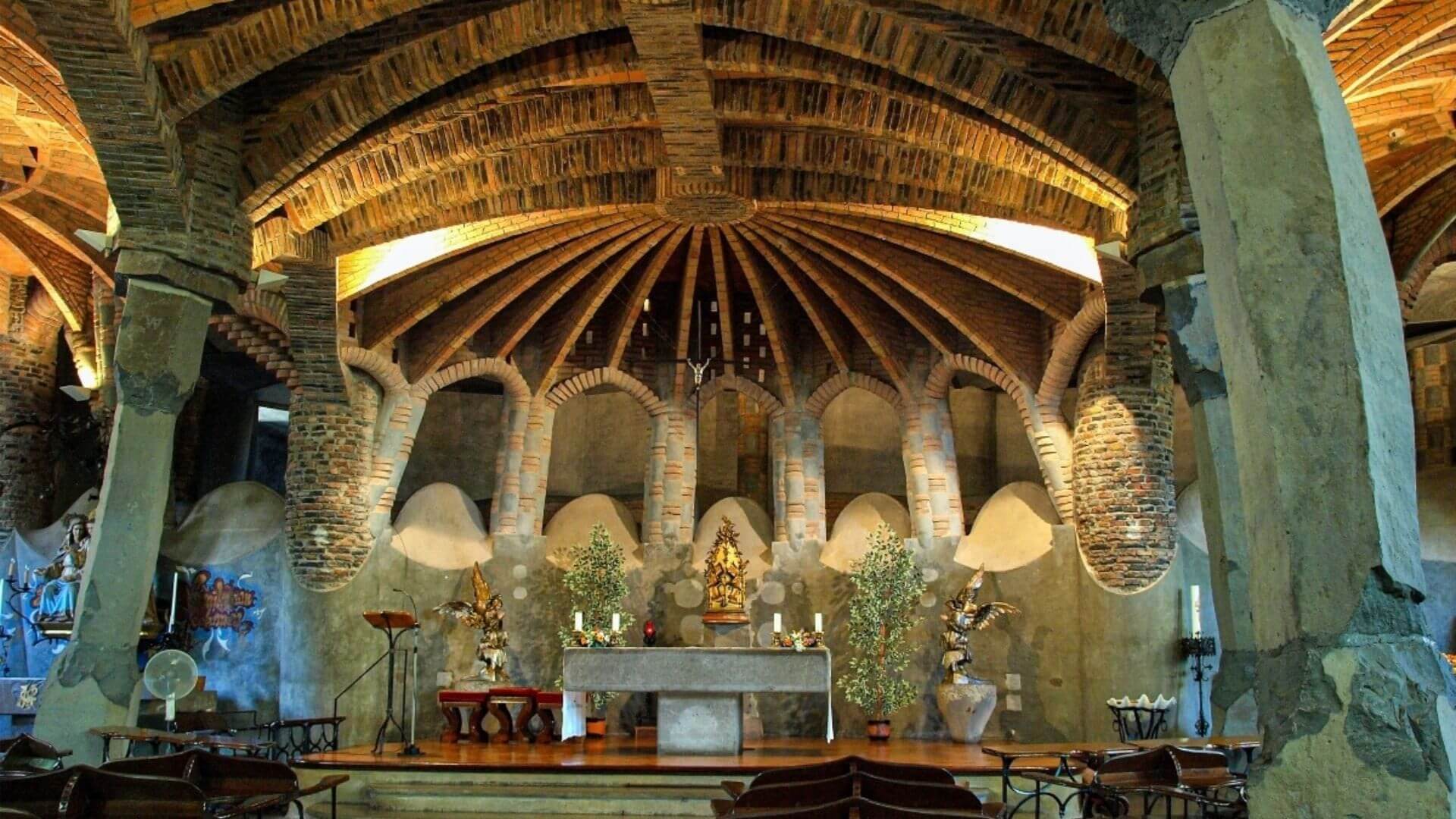 Barselona Gaudí Mimarisi: 7 UNESCO Eseri İçin Eksiksiz Rehber